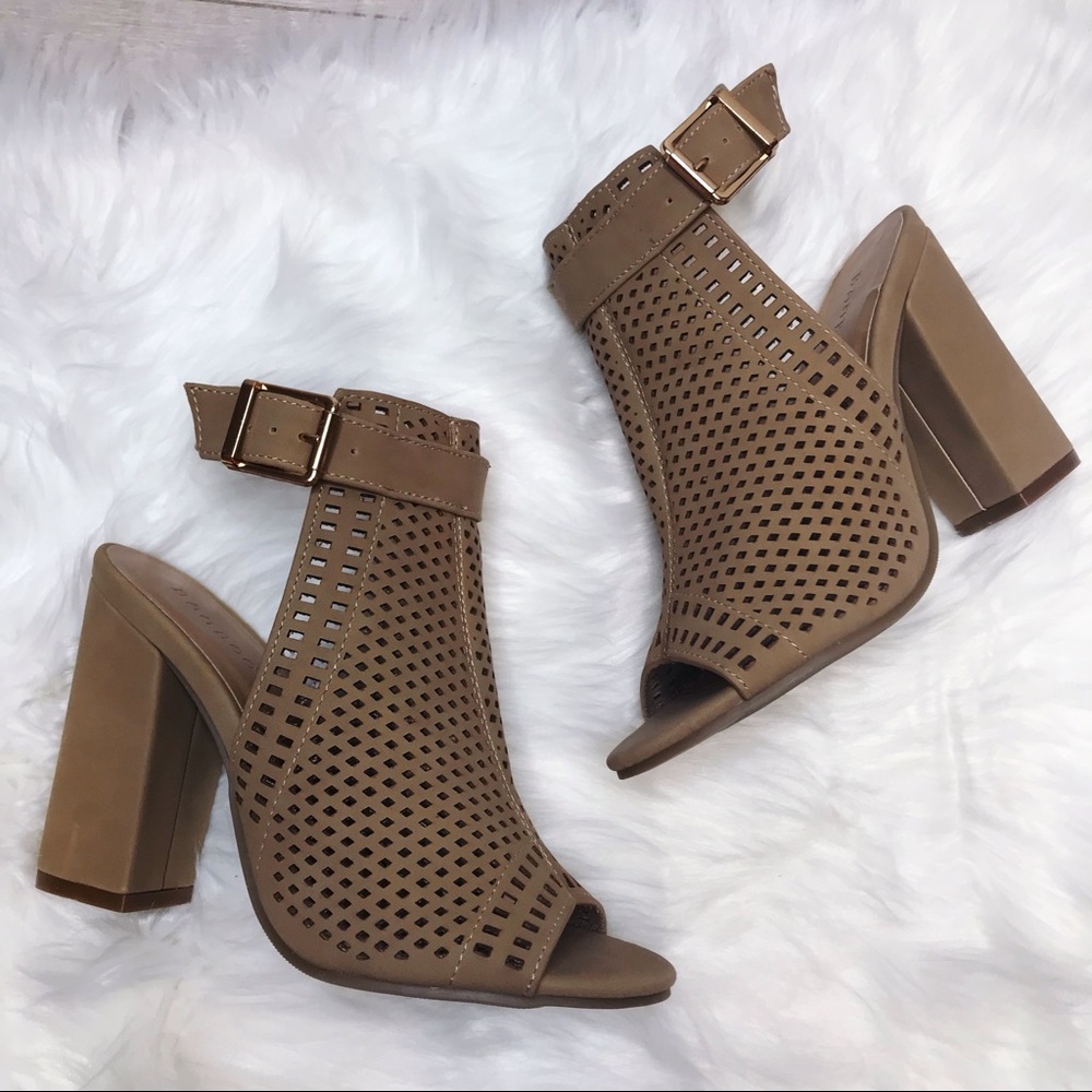 TAN peep toe Open back diamond cut out chunky heel